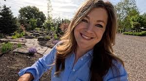 Kim Madere's Instagram, Twitter & Facebook