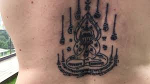 Getting a traditional thai tattoo, a sak yant bamboo tattoo, in bangkok ( and elsewhere in thailand). Thai Sacred Tattoo Getting A Sak Yant Tattoo In Bangkok Thailand Youtube