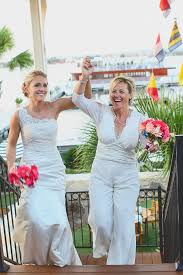 A Scenic Lakeside Nautical Wedding Hochzeit Regenbogenfarben Regenbogen Farben