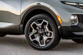Inside, the santa cruz is virtually identical. 2022 Hyundai Santa Cruz Pickup Gets Crossover Like Fuel Economy And 25 175 Starting Price