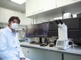 Verschwörungstheoretiker sind hier fehl am platz. Leica Microsystems Donate An Advanced Microscopy System To Charite S Institute Of Virology To Progress Covid 19 Research Leica Microsystems