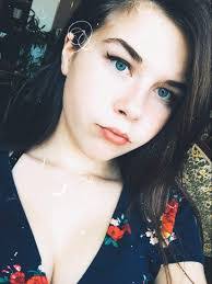 Haley Warden's Instagram, Twitter & Facebook