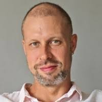 Alex Sakhno's Instagram, Twitter & Facebook