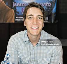 700 Oliver Gilbert Stock Photos, High-Res Pictures, and Images