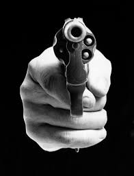 Resultado de imagem para foto revolver
