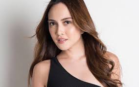 Shandy aulia pun bangkit sampai akhirnya menemukan sosok pengusaha muda david herbowo. Ternyata Begini 5 Cara Agar Wajah Mulus Dan Awet Muda Seperti Shandy Aulia Bukareview
