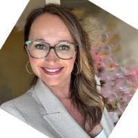 Anna Dowe's Instagram, Twitter & Facebook