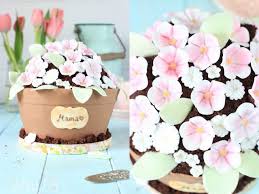 Zum Muttertag Wunderschone Blumentopf Torte Mit Jacobi Decor Torte Mit Fondant Rezept 2 Stockige Torte Fondant Rezept