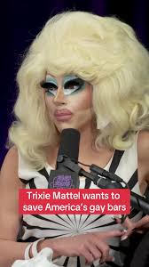 @trixiemattel wants to save America’s gay bars 🏳️‍🌈🍻 #trixiemattel  #nightlife #bar #club #queertiktok #zachsangshow #zachsang #fyp #foryou  @Amazon Music @Zach Sang