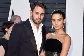 It's this is real since sara retweeted that too. Victoria S Secret Model S Boyfriend Busted In Amex Scam
