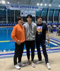 황선우 (수영 선수) 위키백과, 우리 모두의 백과사전. ê³ êµìƒ í™©ì„ ìš° ìžìœ í˜• 200m 1ë¶„46ì´ˆ31 ì˜¬í•´ ì„¸ê³„ 4ìœ„ ê¸°ë¡ ì¡°ì„ ì¼ë³´