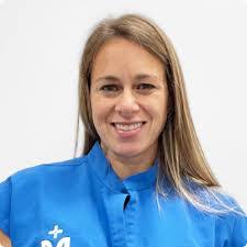 Edwina Peters's Instagram, Twitter & Facebook