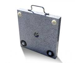 Stylish, well built, reliable and weatherproof, this 25 kg round concrete parasol base is designed to stand under your garden table and firmly support your outdoor. 25kg Granite Parasol Base With Wheels Square