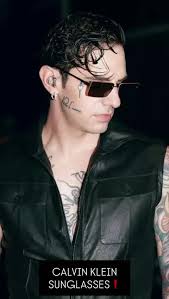 Occhiali Da Sole Achille Lauro Domenica in 2025