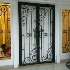 Model teralis modern untuk jendela dari besi tempa. Jasa Pembuatan Teralis Pintu Di Bekasi Dan Jakarta
