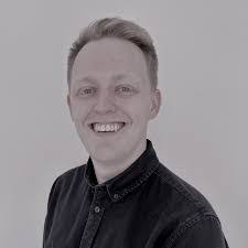 Luke Forster's Instagram, Twitter & Facebook