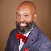 Kenneth Fike's Instagram, Twitter & Facebook