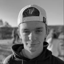 Drew Cantrell's Instagram, Twitter & Facebook