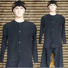 Berkembang di suku sunda, baju adat jawa barat menyerap kebudayaan yang ada di suku sunda. Harga Baju Adat Sunda Laki Laki Murah Agustus 2021