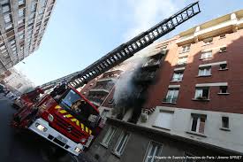 Des incendies encore en cours. Aujourd Hui Vers 16h30 Un Violent Pompiers De Paris Facebook