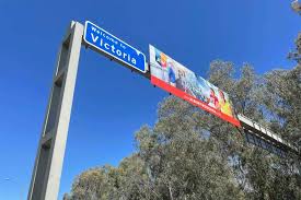 Melbourne lockdown preparation begins as nsw border closed. Border Closure Chaos As Victoria Stops Entry To Those From Nsw S Red Zone Abc News