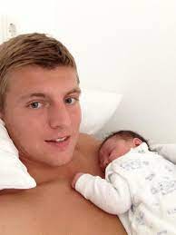 Check out his latest detailed stats including goals, assists, strengths & weaknesses and match ratings. Toni Kroos Darf Ich Vorstellen Leon Kroos Facebook