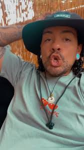 Did you know that a shrimps hear is in its head? #beatbox