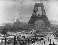 Sejak dibuka pada tahun 1889, menara ini telah menerima kunjungan lebih 300 juta orang dan masih berterusan sekitar 7 juta pengunjung setiap tahun. Menara Eiffel Wikipedia Bahasa Indonesia Ensiklopedia Bebas