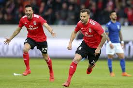 Kariyer sayfasında haris seferović isimli futbolcunun sezon bazında takımının yer almış olduğu turnuvalardaki maç, gol, asist, sarı kart, kırmızı kart, oyuna girme, oyundan alınma, ilk onbirde. Portugoal Figure Of The Week Seferovic Scores Again To Keep Benfica On Title Tilt