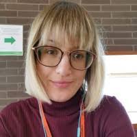 Laura Lockett's Instagram, Twitter & Facebook