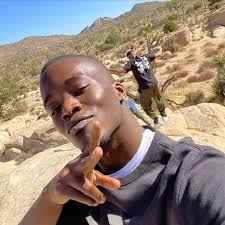 Hey guys, how's it going? Listen, so last week ...or was it a few days ago,  I forget 🤔...I was in the desert!!! A real live cacti filled (cactus, but  make it