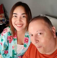 David is a person in 90 day fiancé. Friends Of David Toborowksy And Annie Suwan Toborowksky Once Gave The Behind The Scenes Secrets Of The Set With Tlc And That Spooky Massage Scene Fr24 News English