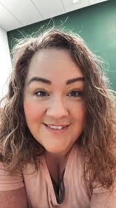 I'm Heather and I'm brand new here! 💖 I'm a Jesus-loving mama to 10 kiddos  ages 20 down to 16 months, we're from South Dakota, and I've been  homeschooling for 15 years.