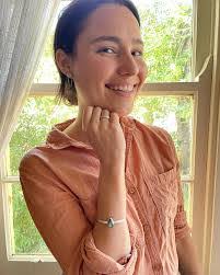 Doris Tom's Instagram, Twitter & Facebook