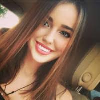 Amanda Clapp's Instagram, Twitter & Facebook