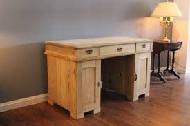 Find the perfect alter schreibtisch stock photos and editorial news pictures from getty images. Alter Schreibtisch In Weichholz Kiefer Zerlegbar