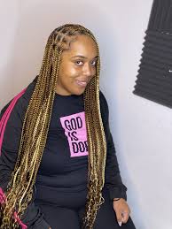 Medium Large Knotless Braids Waist Length Box Braids Medium Length Knotless Feed In Braids Hairstyles When you go for black braids, accent the darkness. medium large knotless braids waist