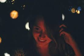 יחפים במכתש