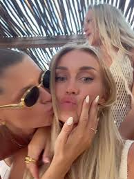 Lost in Greece celebrating love!!! 🇬🇷💙