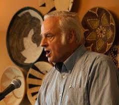 Tonight marks the return of an Everett Poetry Night favorite, Leah Mueller.  Please join us and experience her words. An open make paves the way. Bring  your words and share.