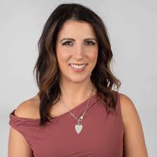 Who needs a pair of sparkly earrings?