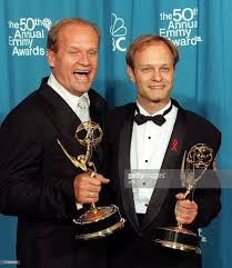 David hyde pierce (born april 3, 1959 in saratoga springs, new york) is an american actor and director. Actors Kelsey Grammer And David Hyde Pierce Hold Their Emmy Awards At Actors Kelsey Grammer American Comedy