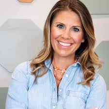 Stacey Thomas is lending her creativity and time as one of our new event  volunteers! Serving