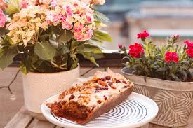 Good carbohydrates (or low gi carbohydrates) are more slowly digested helping keep your blood sugars stable, whereas bad carbohydrates cause your blood glucose levels to peak and crash. Low Glycemic Index Carrot Cake Recipe Marshmallowor L D