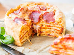 Leckerer Hochstapler So Backst Du Saftigen Pizza Cake Rezept Rezepte Lecker Pizza Kuchen