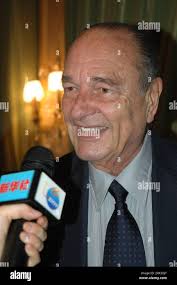 Le président de la République française Jacques Chirac et son épouse  Bernadette Chirac arrivant à l'aéroport Pulkovo à St Photo Stock