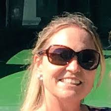 Alisa Hall's Instagram, Twitter & Facebook