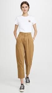 Levi S Pleated Balloon Leg Pants In 2020 High Waisted Pants Outfit Balloon Pants Pleated Pants Outfit