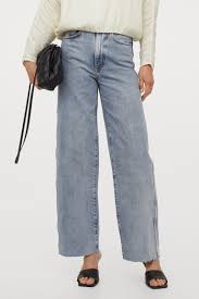 Codes promo, ventes flash, livraison offerte, trouvez le produit de vos rêves à prix réduit ! Jean Evase Taille Haute Bleu Denim Clair Femme H M Ca