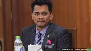 Timbalan menteri air, tanah dan sumber asli: Petition Petisyen Untuk Timbalan Menteri Dalam Negeri Mohd Azis Jamman Untuk Meletakkan Jawatan Change Org